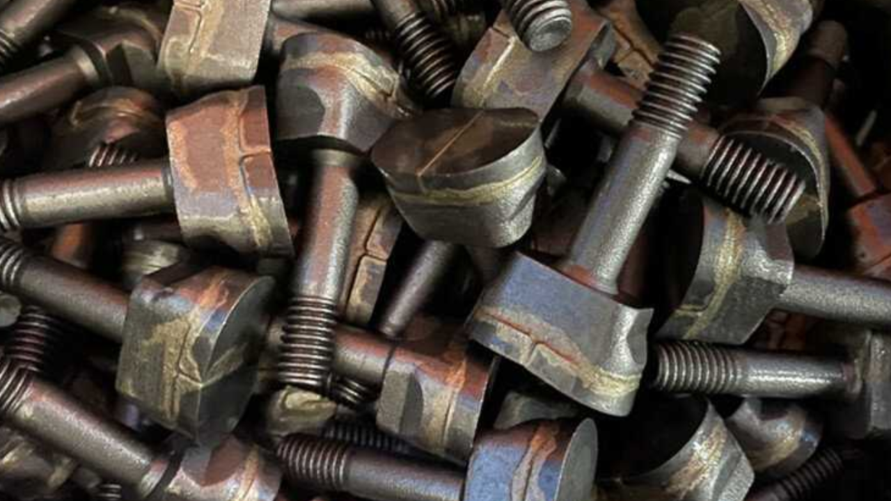 Can You Explain the Basic Cleaning Guidelines for Stump Grinder Teeth Vermeer?