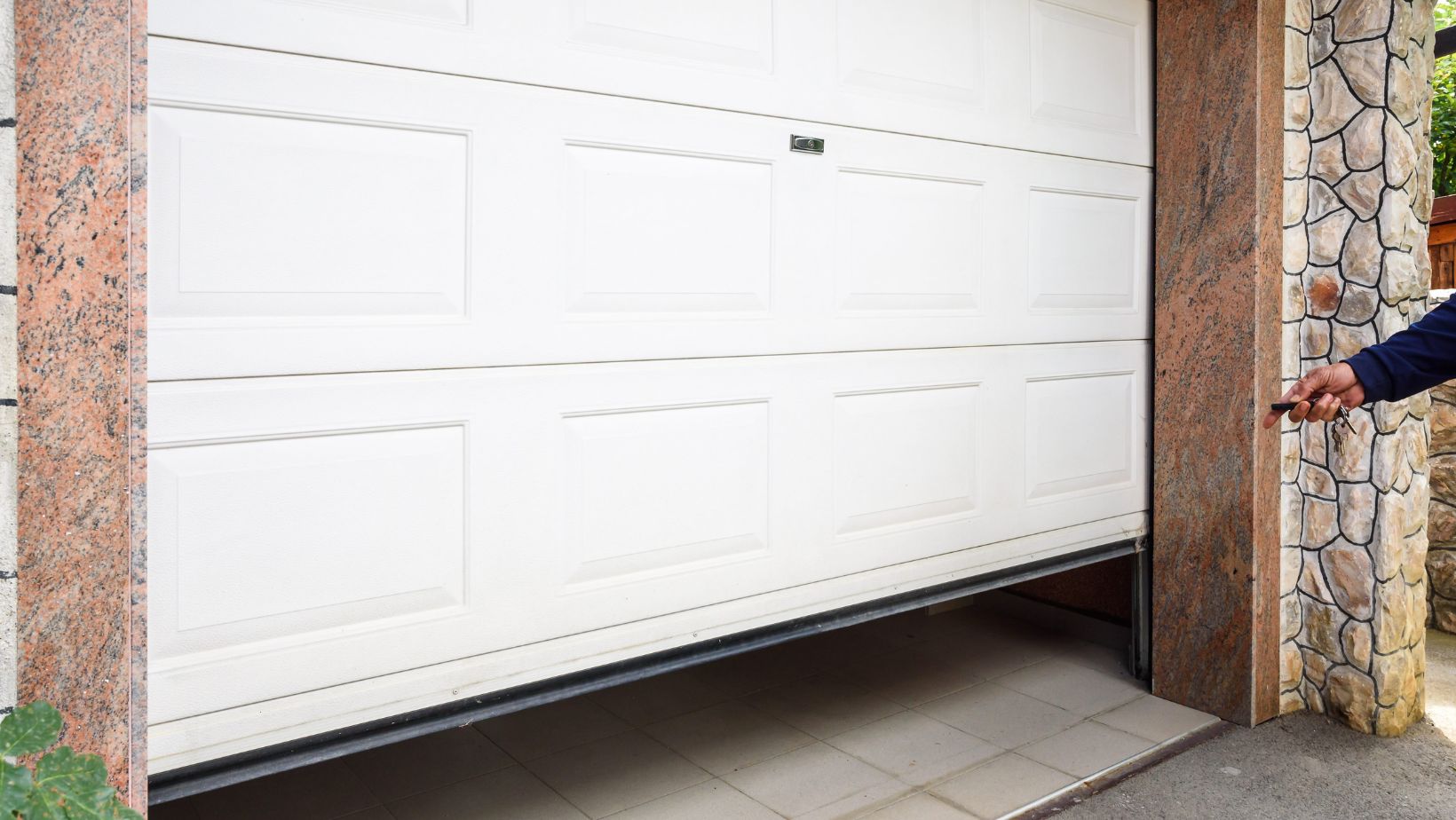 Standard Features of Garage Doors