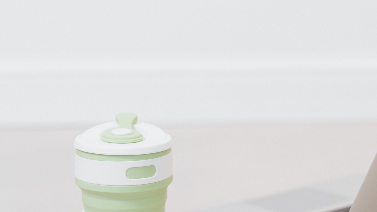 The Coating and Finish Decision That Affects How a Wholesale Insulated Bottle Ages